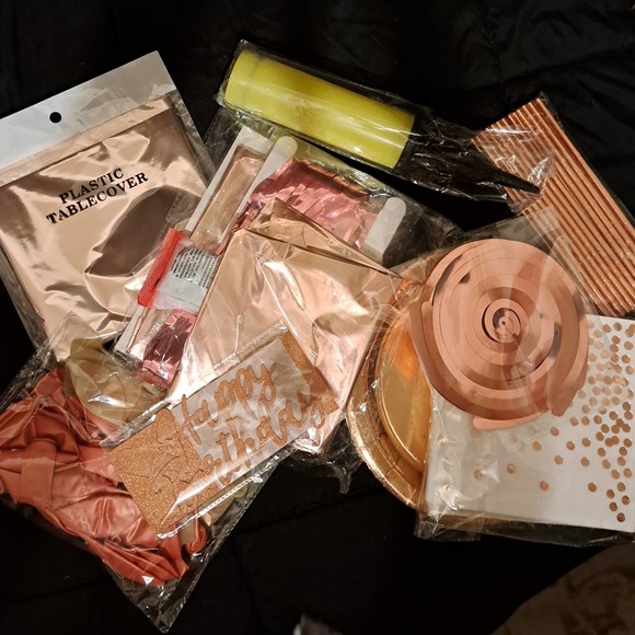 Birthday Decor in Rose Gold-Plates-cups-balloons-balloon pump and more - Picture 3 of 3